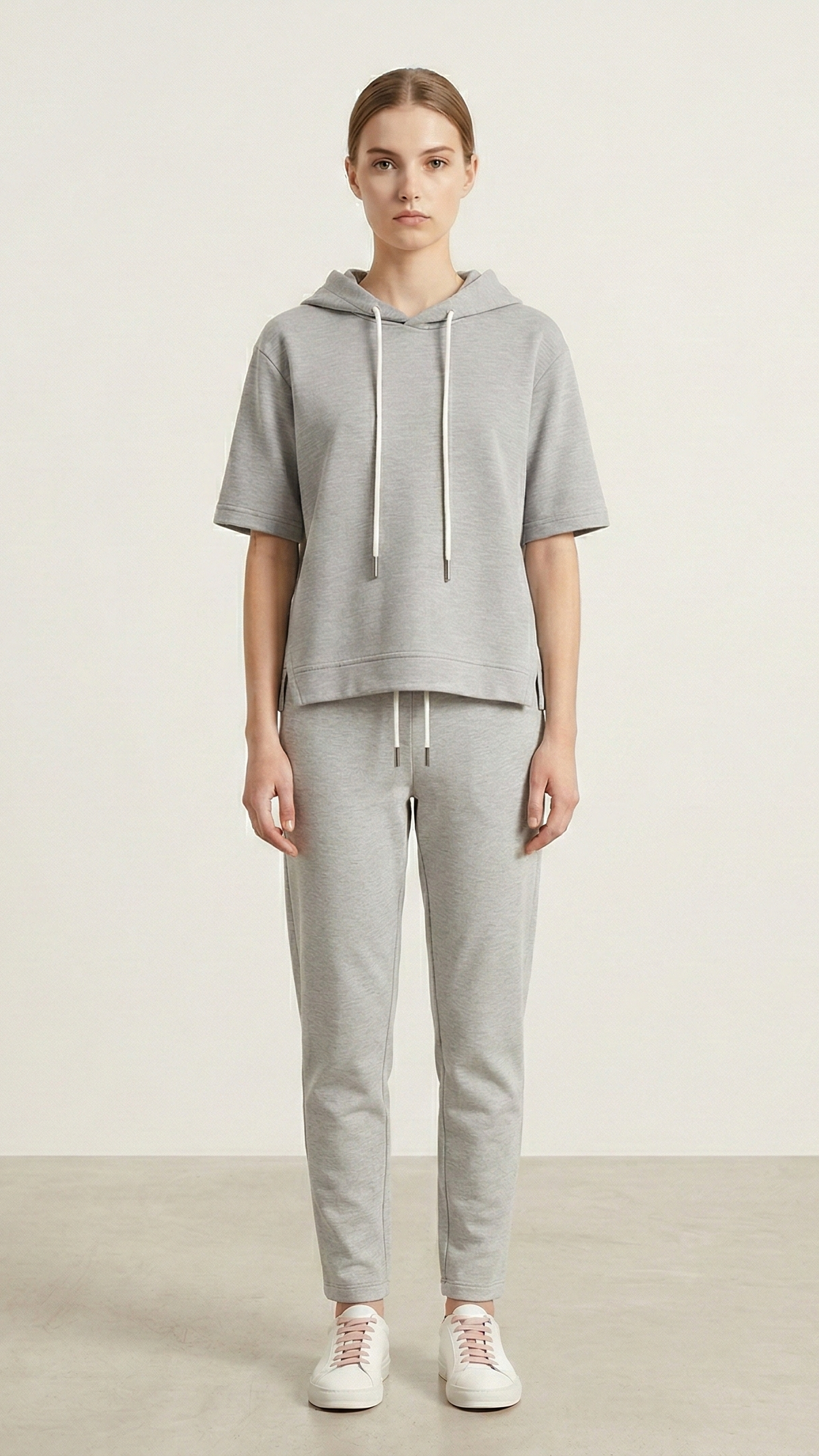 Sweat à capuche femme manches courtes
