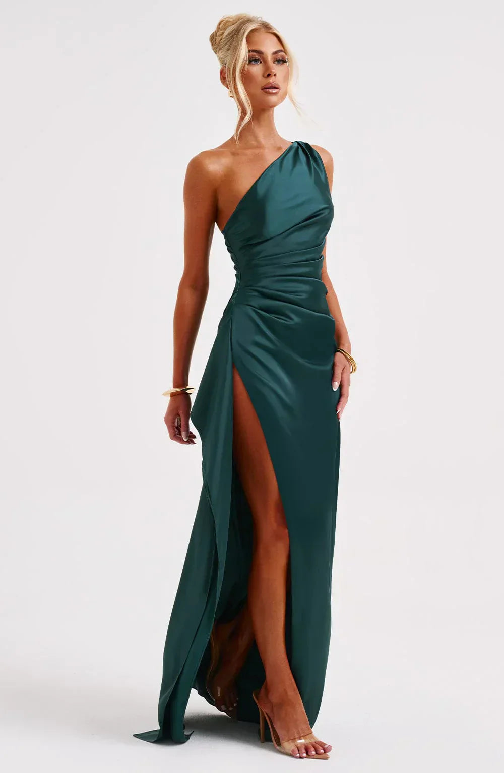 Robe de soirée satinée élégante