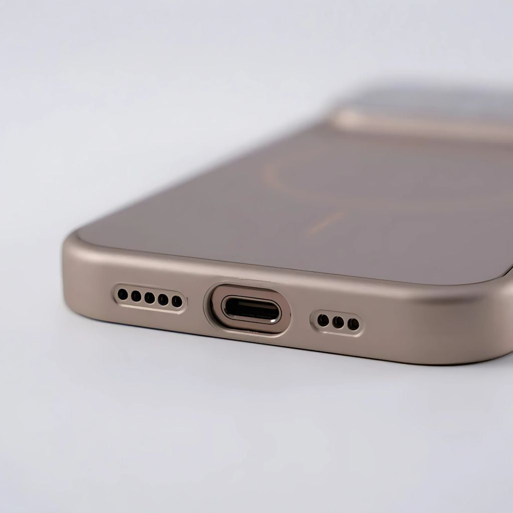 Coque iPhone MagSafe slim & résistante